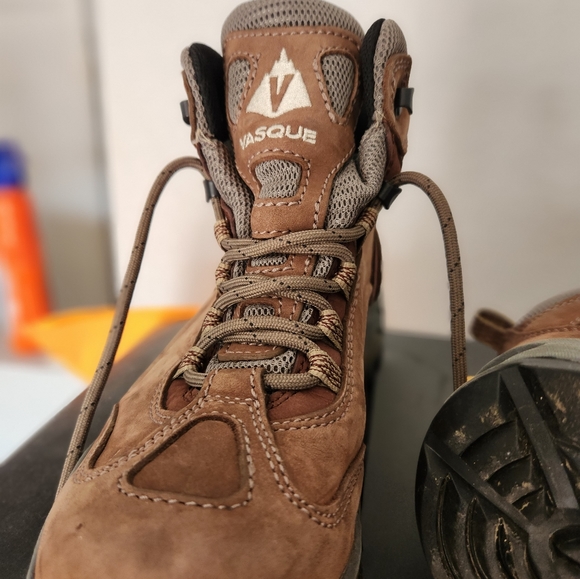 Vasque GoreTex hiking boots - Picture 4 of 4